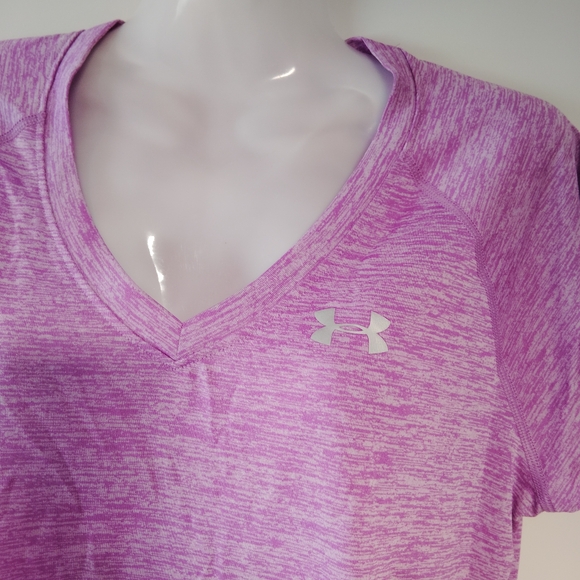 Under Armour semi fitted Heat Gear v neck top - Picture 2 of 4